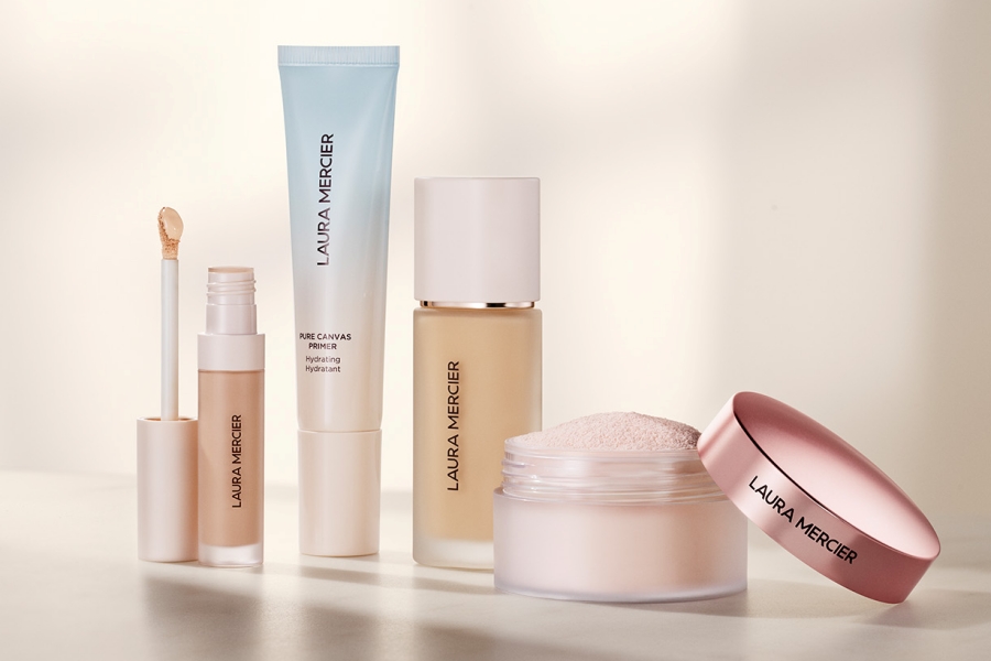 LAURA MERCIER